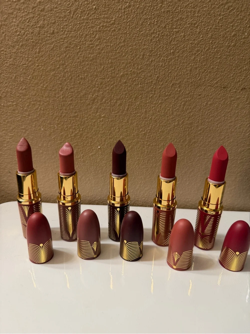LIMITED EDITION MAC Cosmetics Gold Standard Lipstick Set⭐️